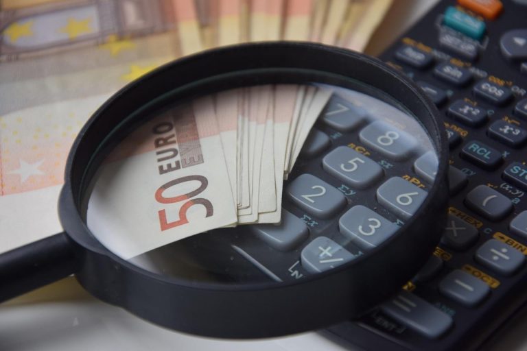 Home Dashboard van een rendement berekenen tool met invoervelden voor investeringsbedrag, looptijd en verwacht rendement